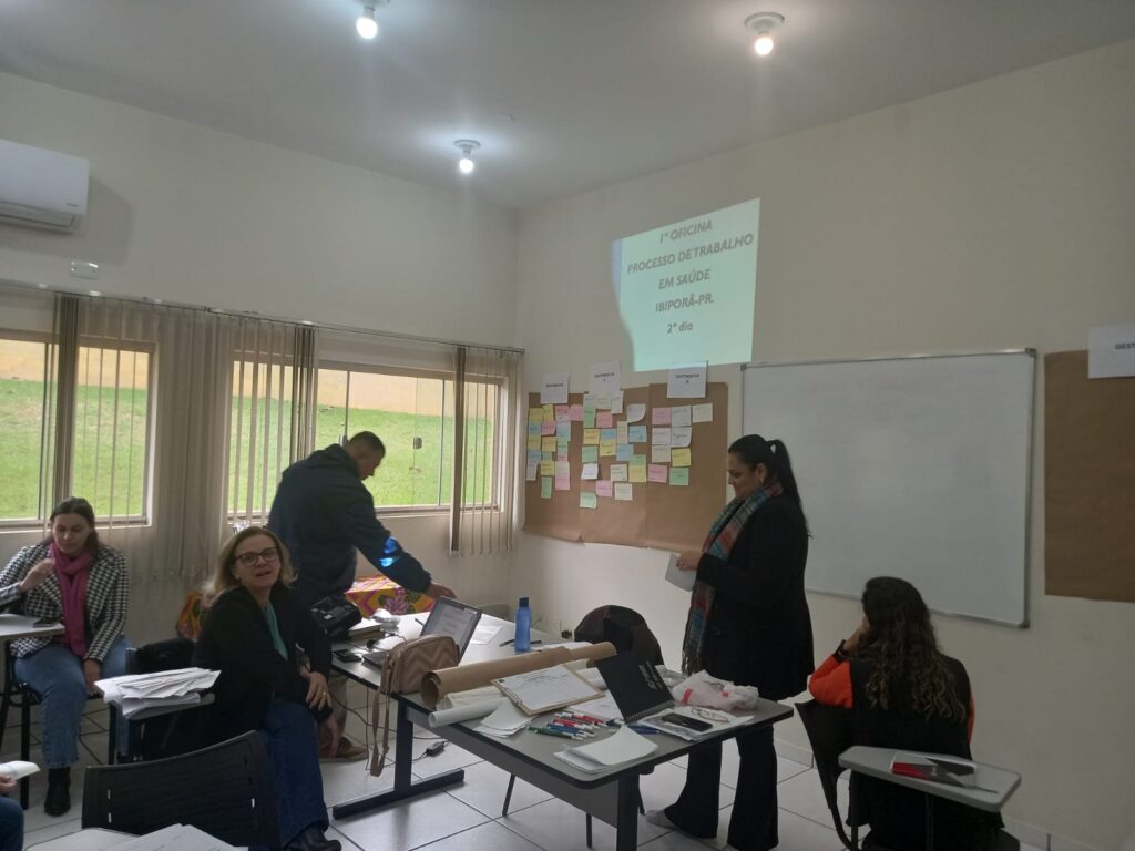 Prefeitura de Ibiporã promove oficina para aprimorar serviços de saúde