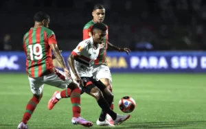 São Paulo vira contra a Portuguesa e mantém invencibilidade no Paulistão 2025